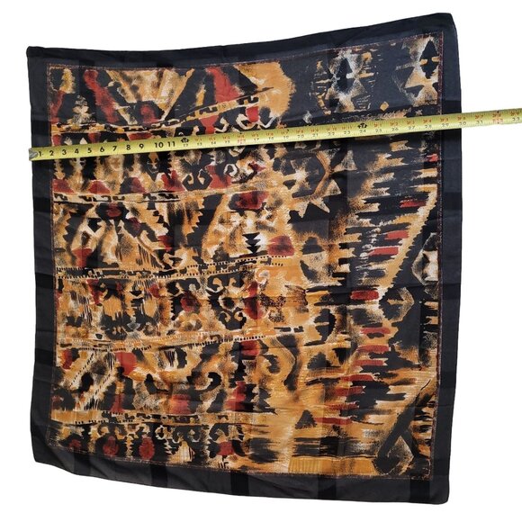 Beautiful Scarf Abstract Pattern 100% Polyester Made in Italy Tag - Picture 5 of 5